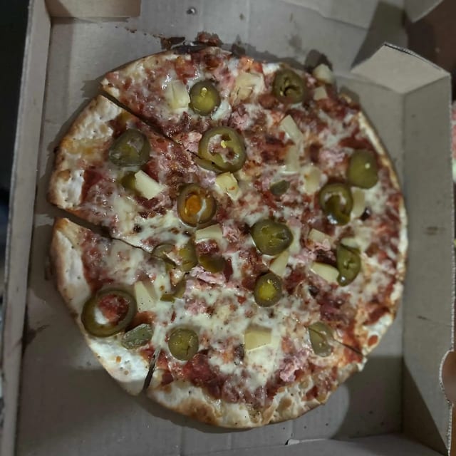 Hot Hawaiian 12".